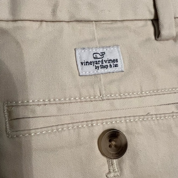 New Vineyard Vines boys flat front khaki stretch shorts 4T - Picture 6 of 8